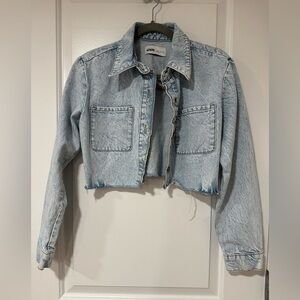 Zara Light Wash Cropped Denim Jacket Size- XS